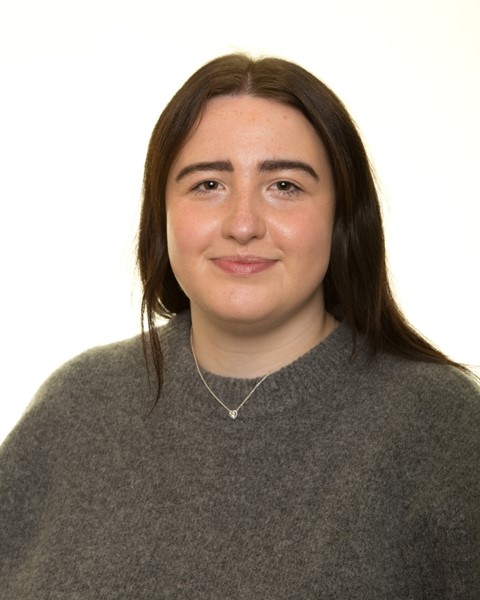 Miss Holly Griffiths